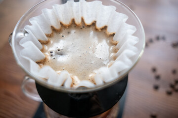 brewing coffee with the kalita method	