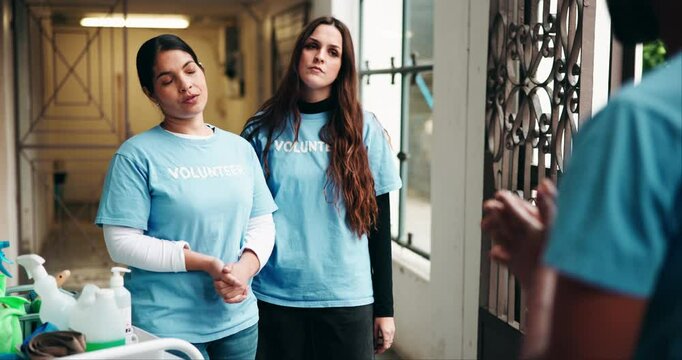 Volunteer, cleaning and talking with people in shelter for ngo charity, community service and maintenance. Mentor, activism and outreach program with group in rehab center for social responsibility