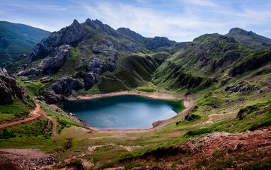 Lago de la Cueva en Somiedo