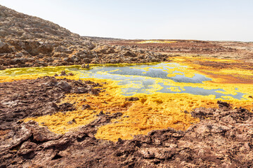 Obraz premium The surreal volcanic landscape of Dallol in the Danakil Depression, Ethiopia