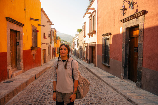 A beautifull streen in the middle of a mexican Town named San Miguel Allende, mexico - 2 sep 2024