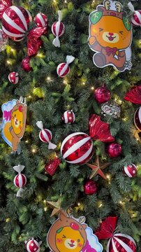 Christmas tree decorations with a red theme