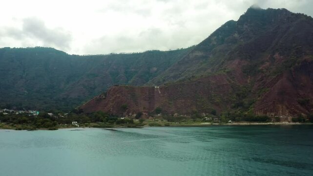 Lago y Cerros de Guatemala, Atitl&aacute;n