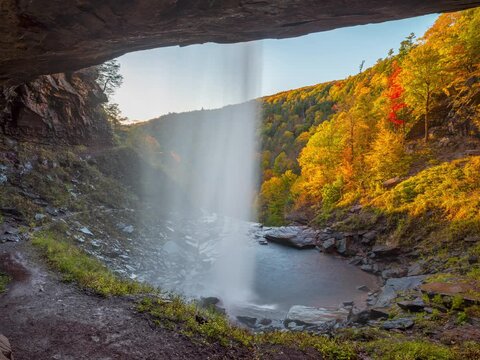 Autumn Time-lapse in Kaaterskill Falls sunset