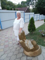 Женщина