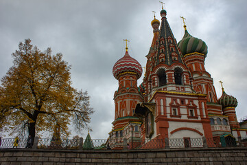 Fototapeta premium Saint Basil's cathedral in city Moscow, Russia