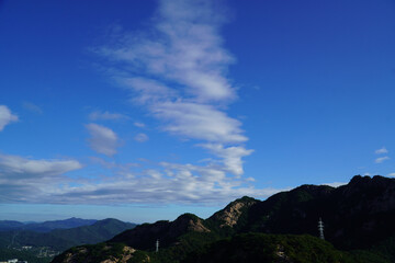 Fototapeta premium clouds over the mountain