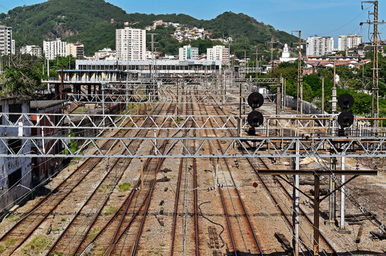 Train tracks between the neighborhoods of Sao Cristovao and Maracan&atilde; in Rio de Janeiro, Brazil