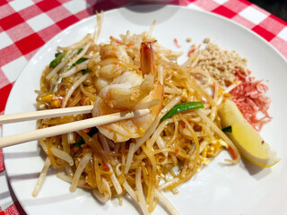 タイ風焼きそば「パッタイ」
