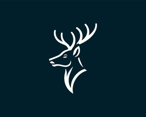 Obraz premium deer head vector