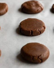 Raw Chocolate Cookies Ready for Baking – Perfect for Christmas Close-Up