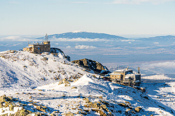 Kasprowy Wierch, góry Tatry w Polsce zimą. Popularny szczyt w Tatrach Zachodnich na który można wyjechać kolejką górską.