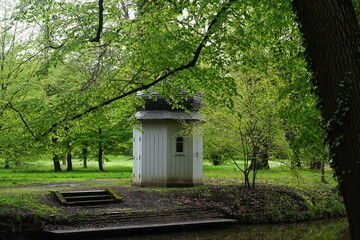 Kleiner Pavillon im Schlosspark Altdoebern