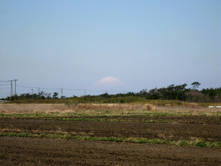千葉県富津　春霞の富士山