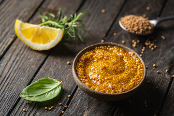 Fresh organic mustard