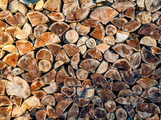 Gestapeltes Brennholz