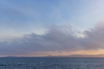 Obraz premium Scenic Sunrise Over Ocean in Victoria, Vancouver Island, British Columbia