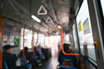 バスの車内ぼかし風景