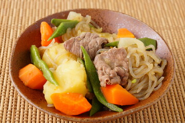 豚肉の肉じゃが