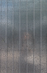 Metal grid on metallic surface