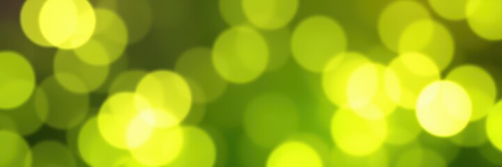 Obraz premium Soft green bokeh lights create a calming atmosphere in a dimly lit space during an evening event