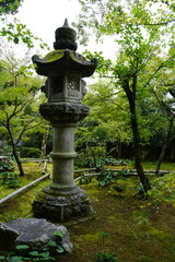 奥嵯峨直指庵の境内風景