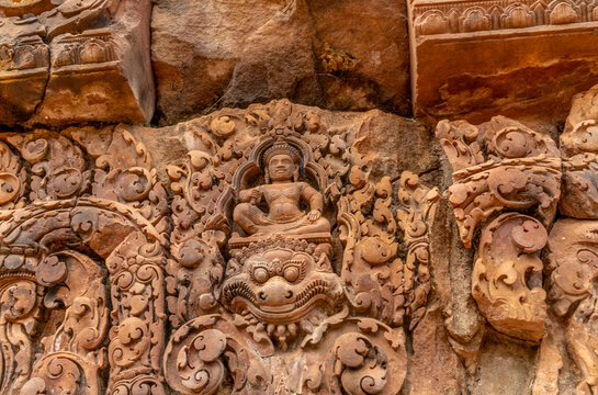 Details, sculptures and structures of the Banteay Sri temple in Cambodia