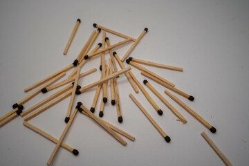 match, matches, isolated, wood, fire, white, matchstick, stick, burn, light, wooden, object, danger, flame, flammable, matchbox, close-up, matchsticks, red, closeup, macro, heap, heat, pile, ignite