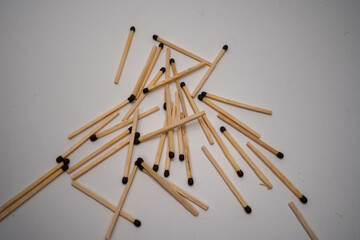 match, matches, isolated, wood, fire, white, matchstick, stick, burn, light, wooden, object, danger, flame, flammable, matchbox, close-up, matchsticks, red, closeup, macro, heap, heat, pile, ignite