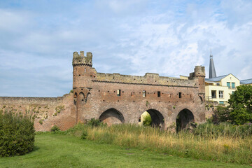 Berkelpoort &ndash; a 14th-century watergate built into the city wall crossing the Berkel River in the Hanseatic town of Zutphen, Netherlands.