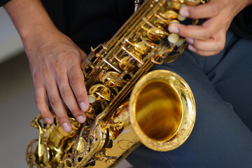Working Asians are learning international musical skills at home