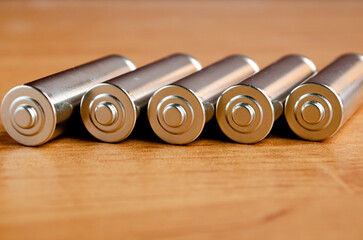 Salt, alkaline battery, finger battery