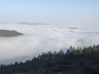 Brumas sobre a Pontenova, Galicia