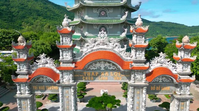 Thap Xa Loi is a stunning Buddhist temple in Da Nang, featuring intricate architecture and surrounded by lush greenery and a beautiful coastline.