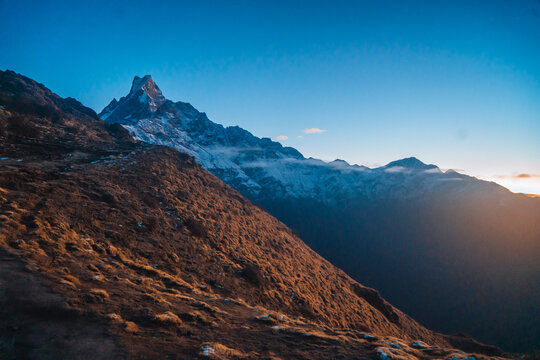 Monta&ntilde;a