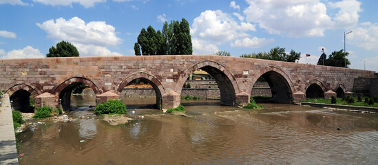 Located in Ankara, Turkey, Ak Bridge was built in the 13th century during the Seljuk period.
