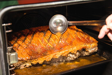 Schweinebraten im Backofen - Nahaufnahme