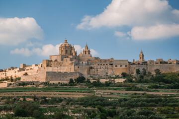 Fototapeta premium The Fortified City of Mdina on a Hilltop on sunrise Malta