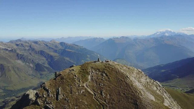 Drone Paysage montagne en &eacute;t&eacute;