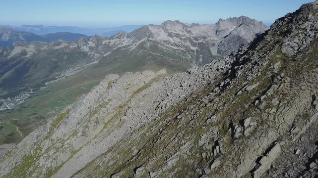 Drone Paysage montagne en &eacute;t&eacute;
