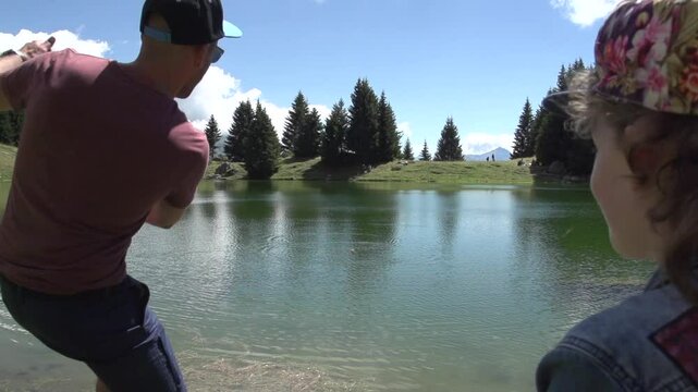 ricochet lac montagne