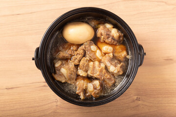 豚バラ軟骨の煮込み