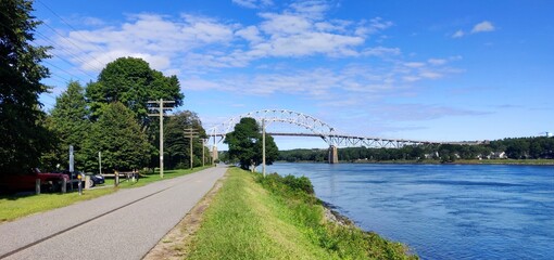 Walking trail by Sagamore bridge