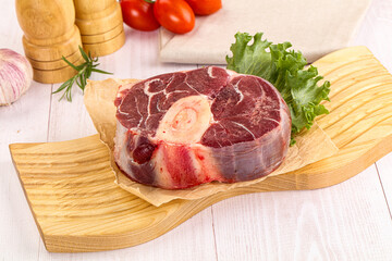 Raw beef ossobuco for roast