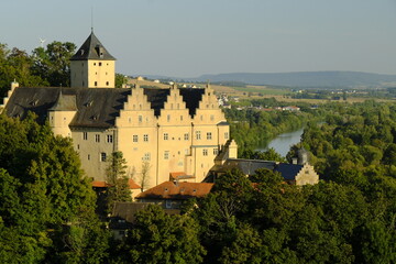 Blick zum Schloss Mainberg in Mainberg, Landkreis Schweinfurt, Unterfranken, Franken, Bayern, Deutschland