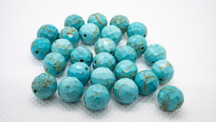 ターコイズ　64面カット　8mmサイズ