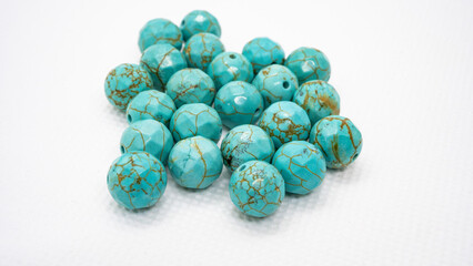 ターコイズ　64面カット　10ｍｍサイズ