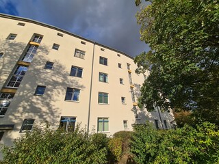 Fassade einer Mietswohnung in Berlin Treptow/Köpenick - für Themen rund ums Leben in Berlin,...