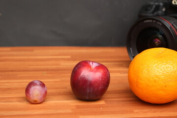 apples on a wooden table