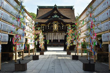 Fototapeta premium 夏の北野天満宮 三光門【重要文化財】